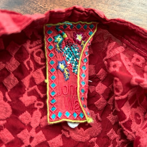 Johnny Was Rona Georgette Floral Embroidered Tunic 
Burgundy Red 
Size Small - Picture 9 of 16